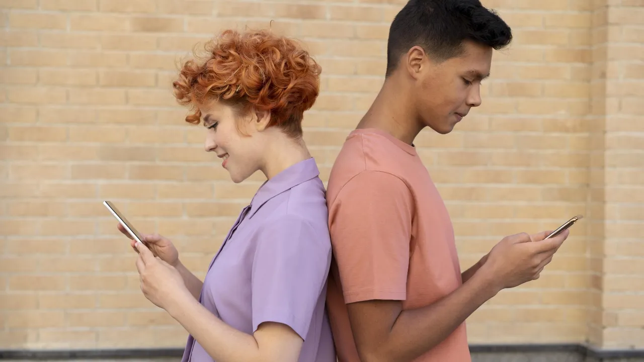 Android vs iOS | એન્ડ્રોઇડ vs આઇઓએસ: કયો મોબાઈલ તમારા માટે શ્રેષ્ઠ? | Gujarati Indian Express