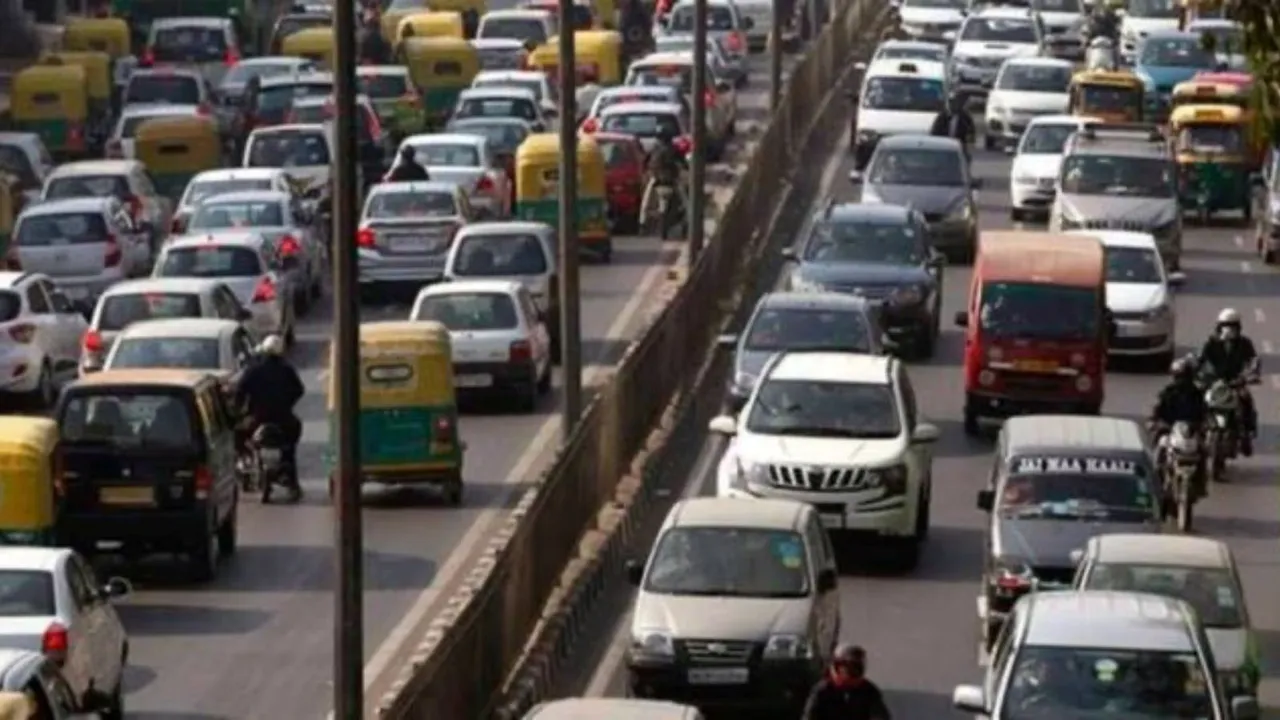 Ahmedabad-Mumbai highway, 15-km traffic jam