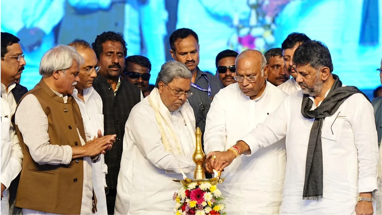 DK Shivakumar, Siddaramaiah