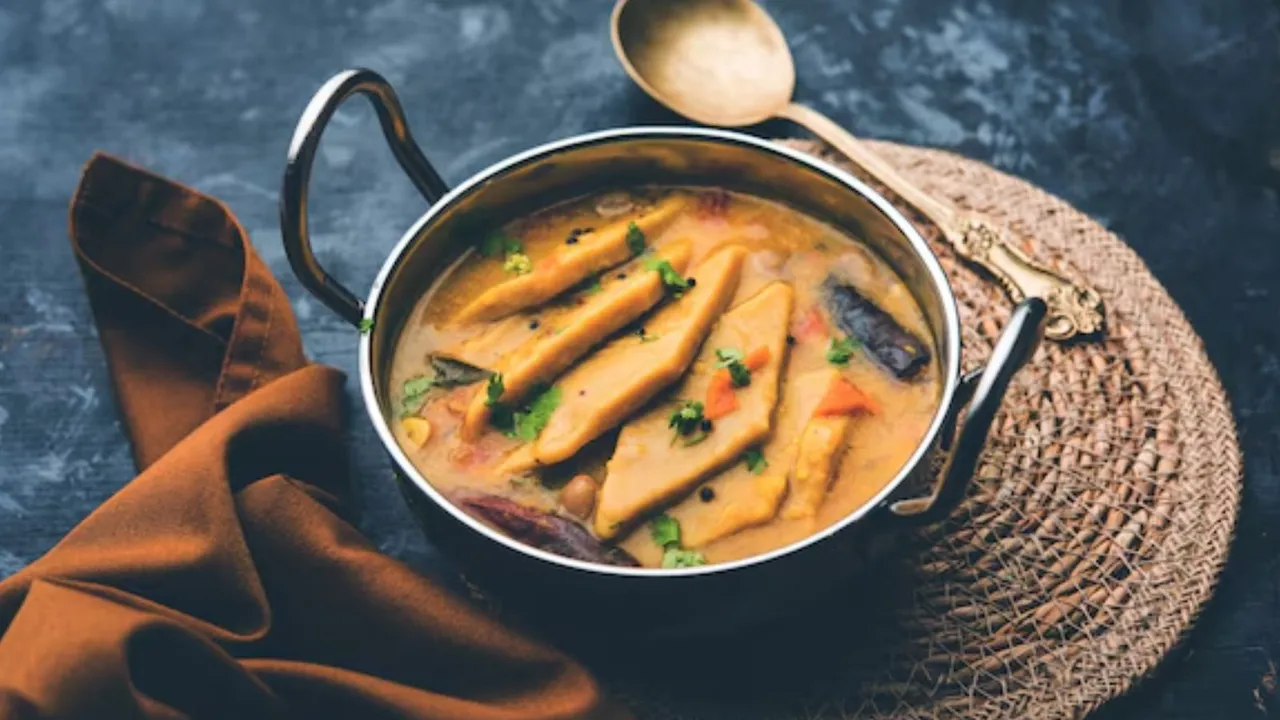 Dal Dhokli Recipe in gujarati | દાળ ઢોકળી રેસીપી