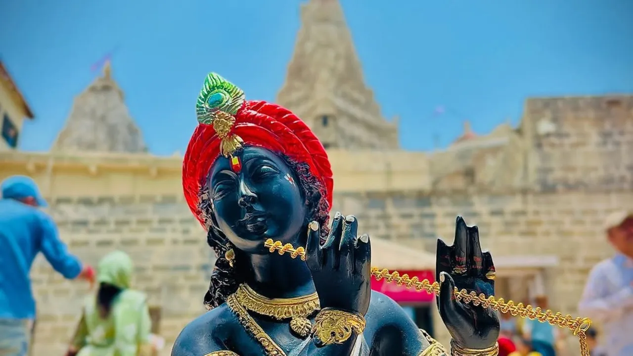 Janmashtami 2025 | famous krishna temple in gujarat