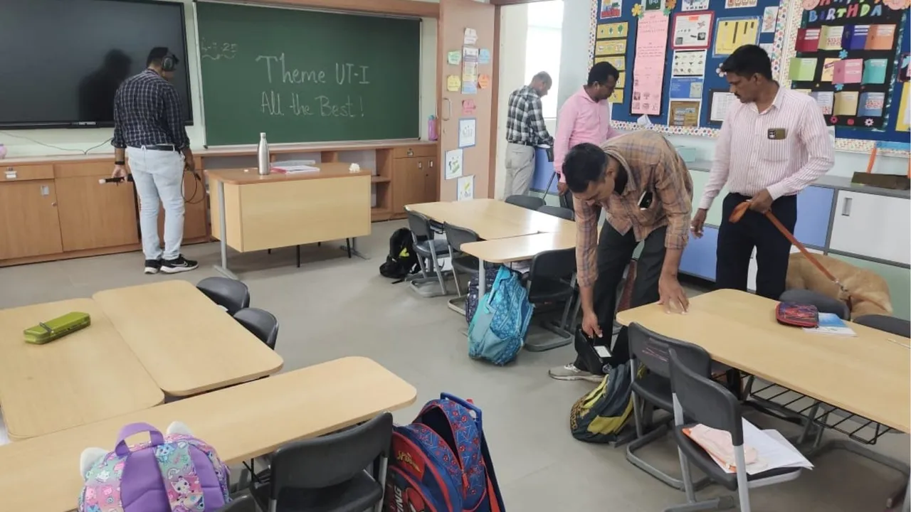 vadodara school bomb threat