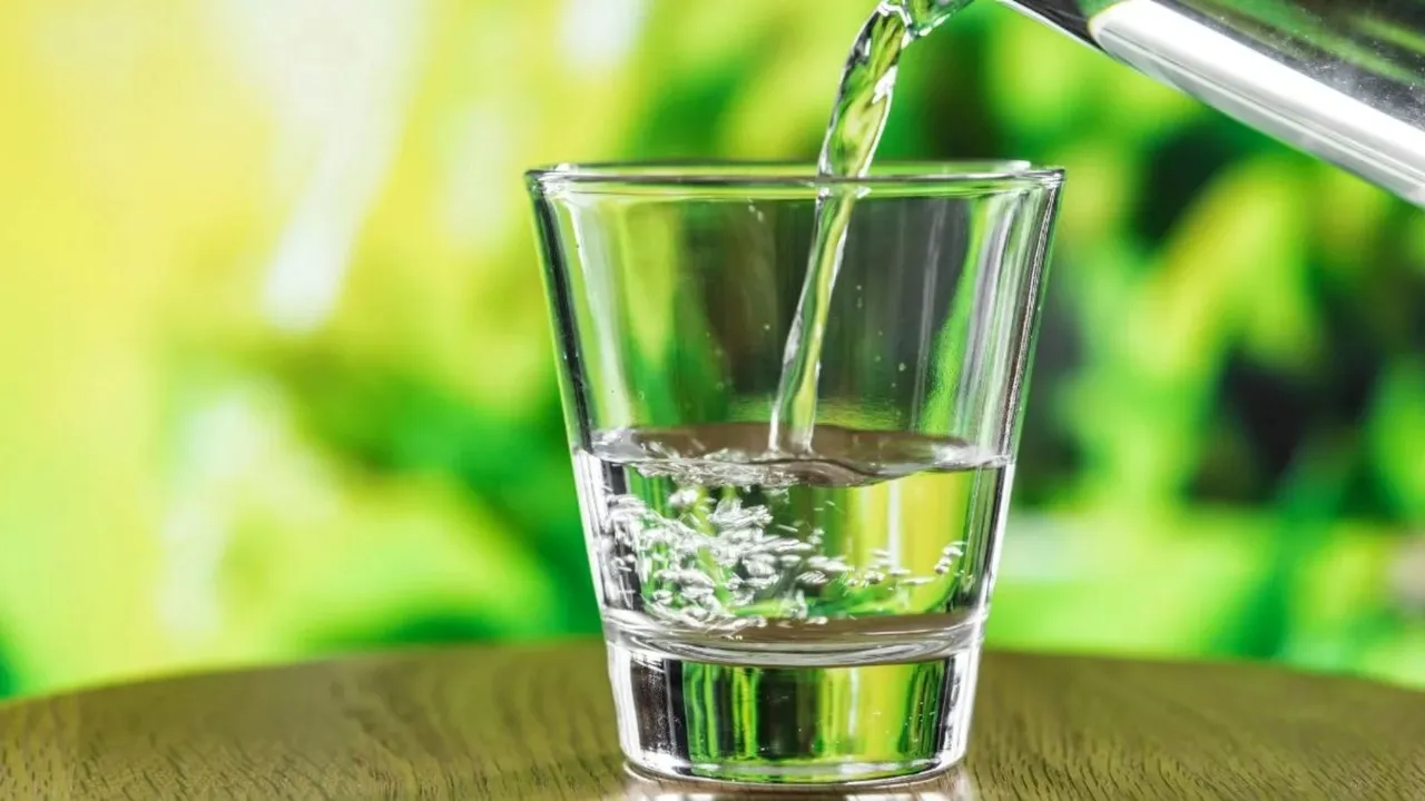 Alkaline Water, અલ્કલાઇન વોટર