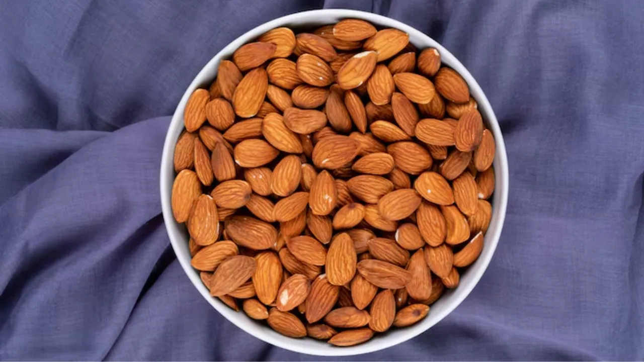 પલાળેલી બદામ ખાવાના સ્વાસ્થ્ય લાભો | પલાળેલી બદામ ખાવાના ફાયદા | હેલ્થ ટિપ્સ