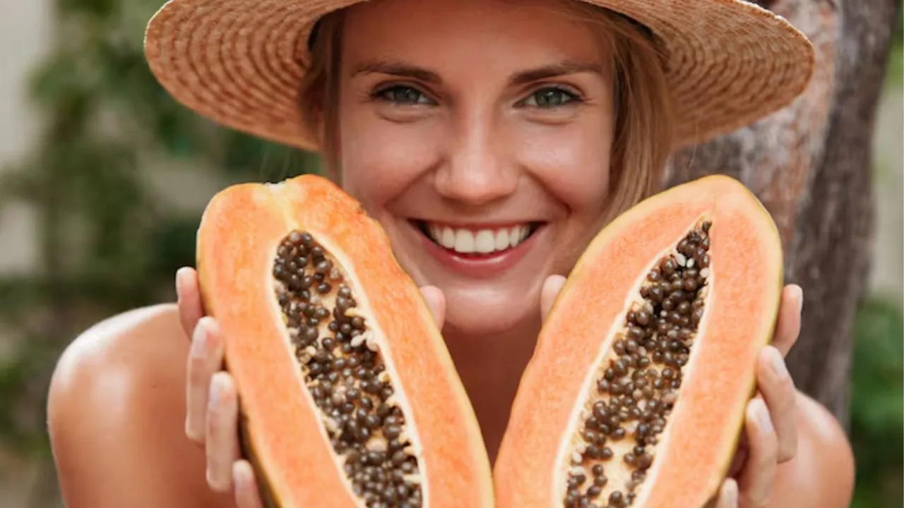 ગ્લોઈંગ સ્કિન માટે પપૈયાની છાલનો ઉપયોગ | પપૈયાની છાલનો ઉપયોગ | પપૈયાની છાલના ફાયદા