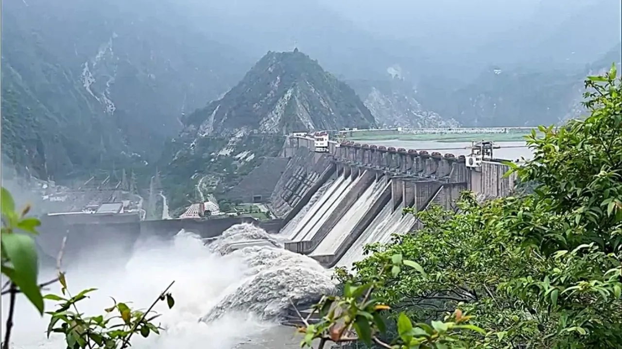 high flood on tawi river