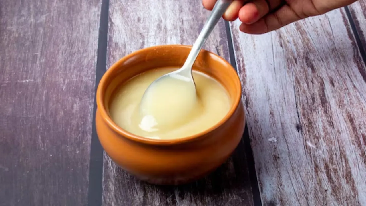 ઘી ખાવાનું બંધ કરવાથી શરીરને થતા ફાયદા અને ગેરફાયદા દિવસ દરમિયાન કેટલું ઘી ખાવું હેલ્થ ટિપ્સ