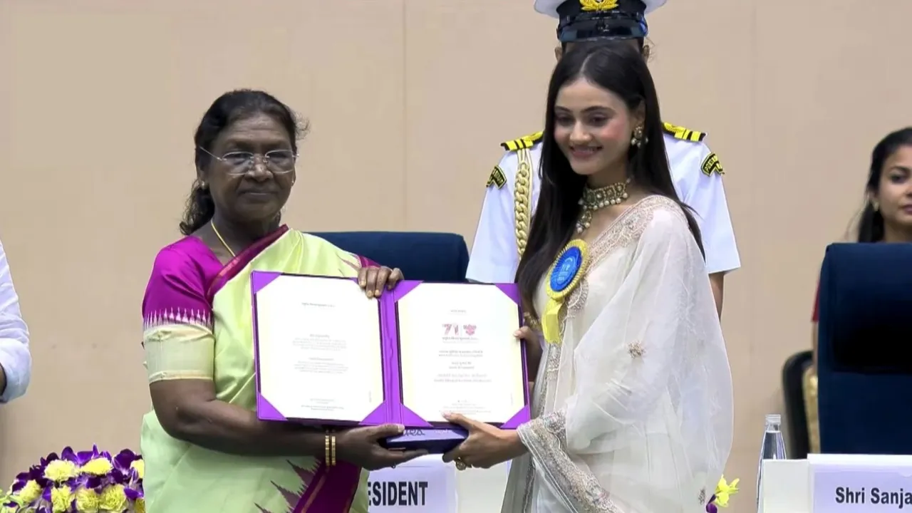 Janki bodiwala, Vash Movie