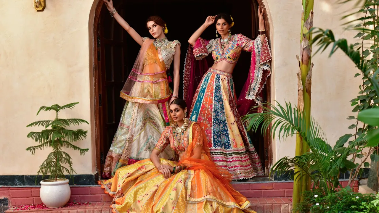 નવરાત્રી સ્પેશિયલ ટ્રેન્ડી ફેશન ટિપ્સ 2025 | આઉટફિટ આઇડિયા, મેકઅપ અને સ્ટાઇલિંગ