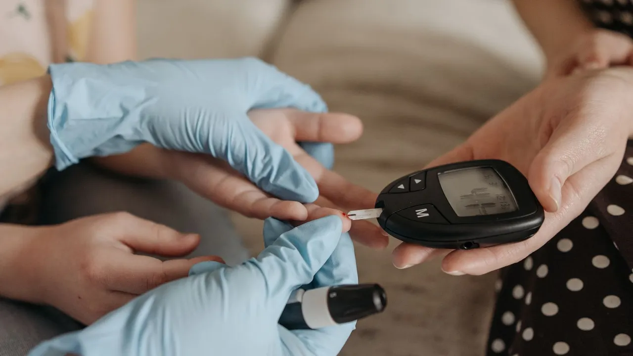 બ્લડ સુગર કંટ્રોલ કરવા માટેની ટિપ્સ