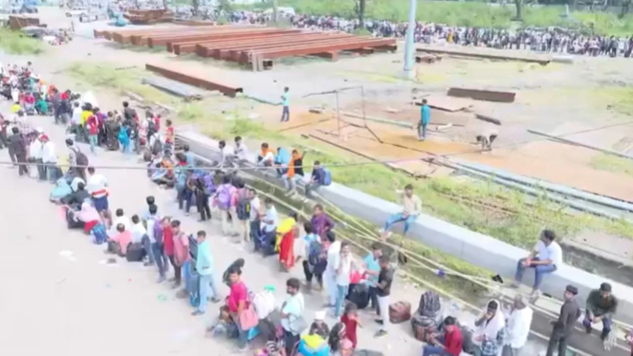 Railway Stations in Surat