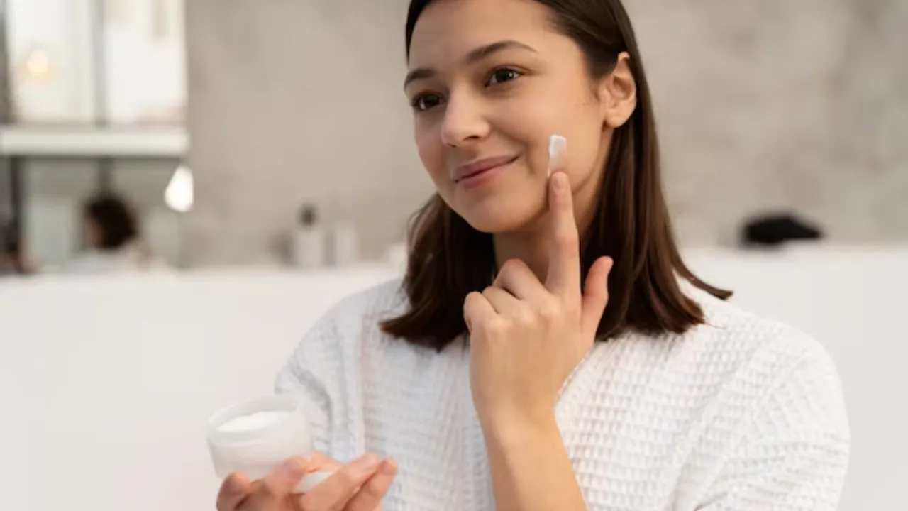 ડ્રાય સ્કિન માટે મોઇશ્ચરાઇઝર બનાવવાની ટિપ્સ બ્યુટી ટિપ્સ