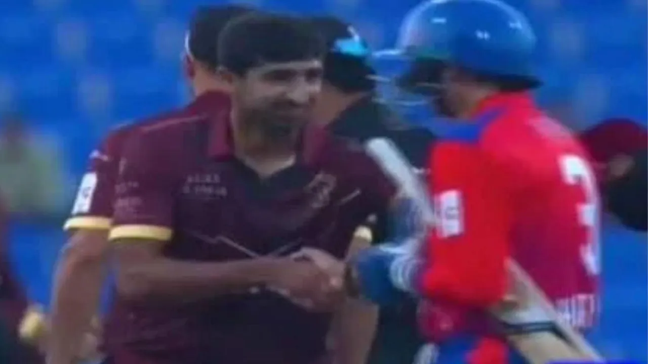 Harbhajan Singh shook hands Shahnawaz Dahani