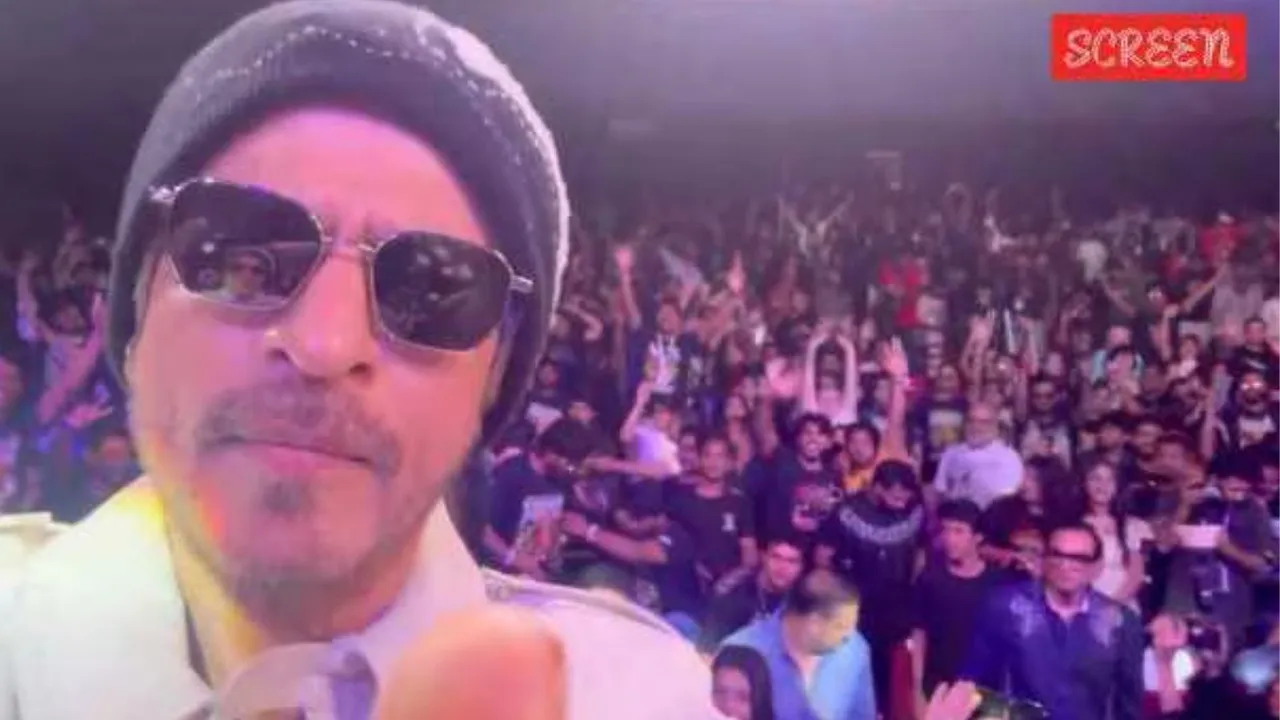 શાહરૂખ ખાન જન્મદિવસ પર ચાહકોની મુલાકાત મનોરંજન