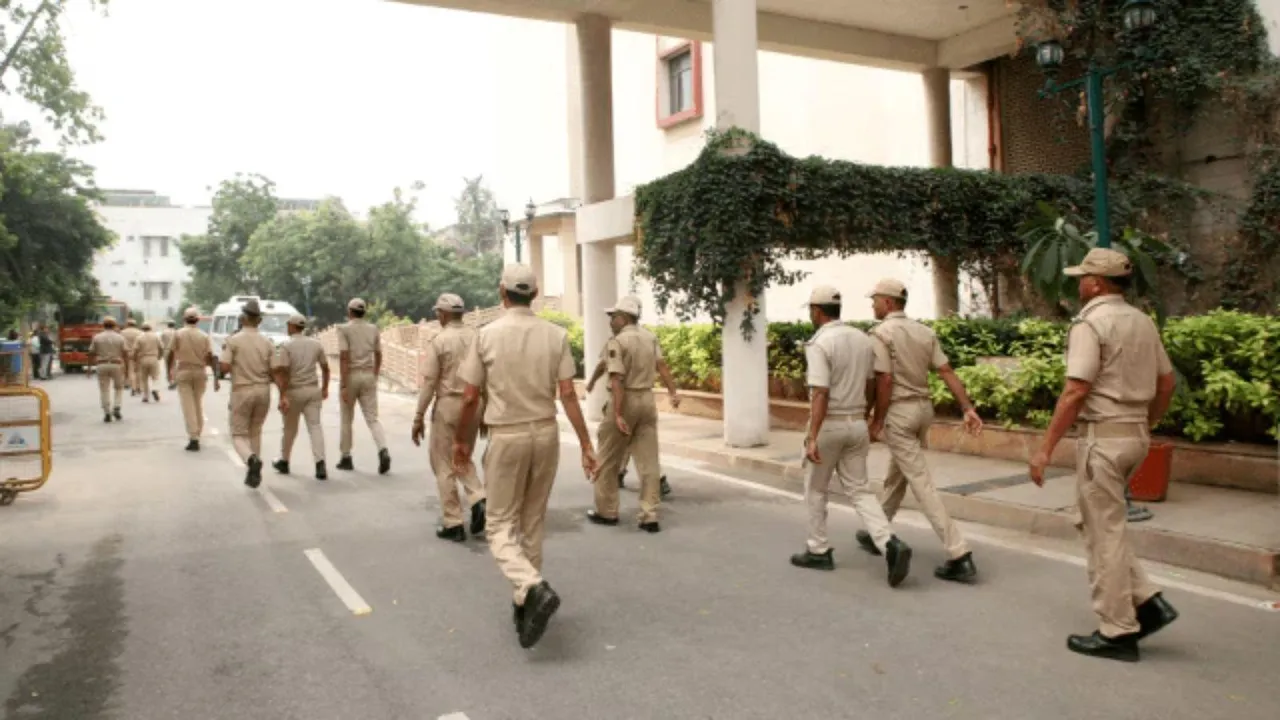 gujarat dargah demolition