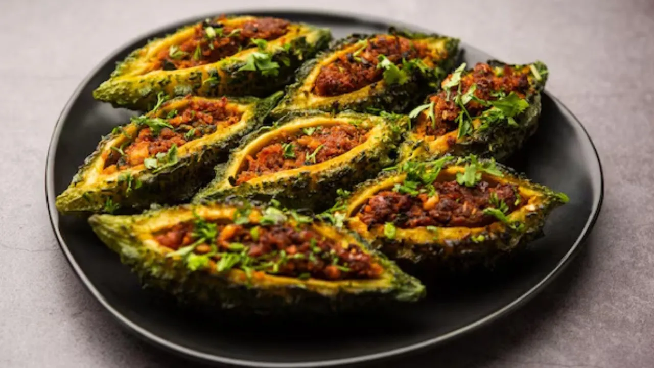 ભરેલા કારેલા શાક રેસીપી શિયાળો। bharela karela shaak recipe winter recipe in gujarati