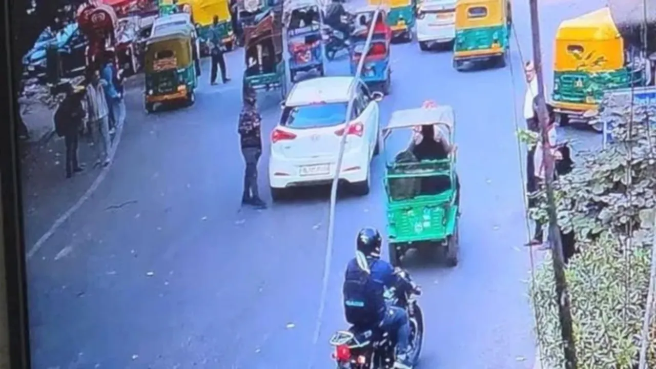 Delhi Red fort car blast cctv