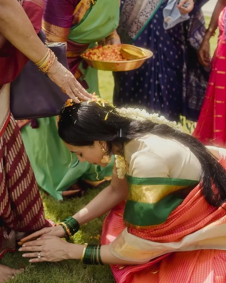 Sobhita Dhulipala Godhuma Raayi Pasupu danchatam 