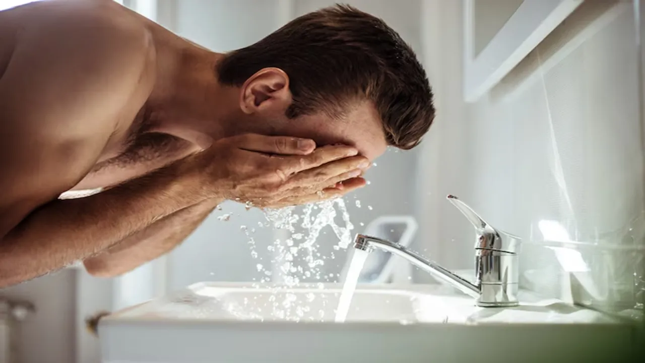 Benefits Of Washing Face Using Cold Water
