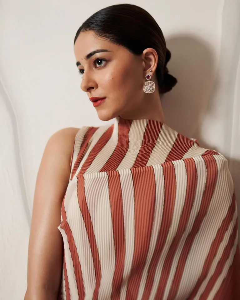 Ananya Panday Striped Saree Look