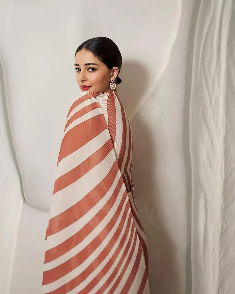 Ananya Panday Striped Saree Look