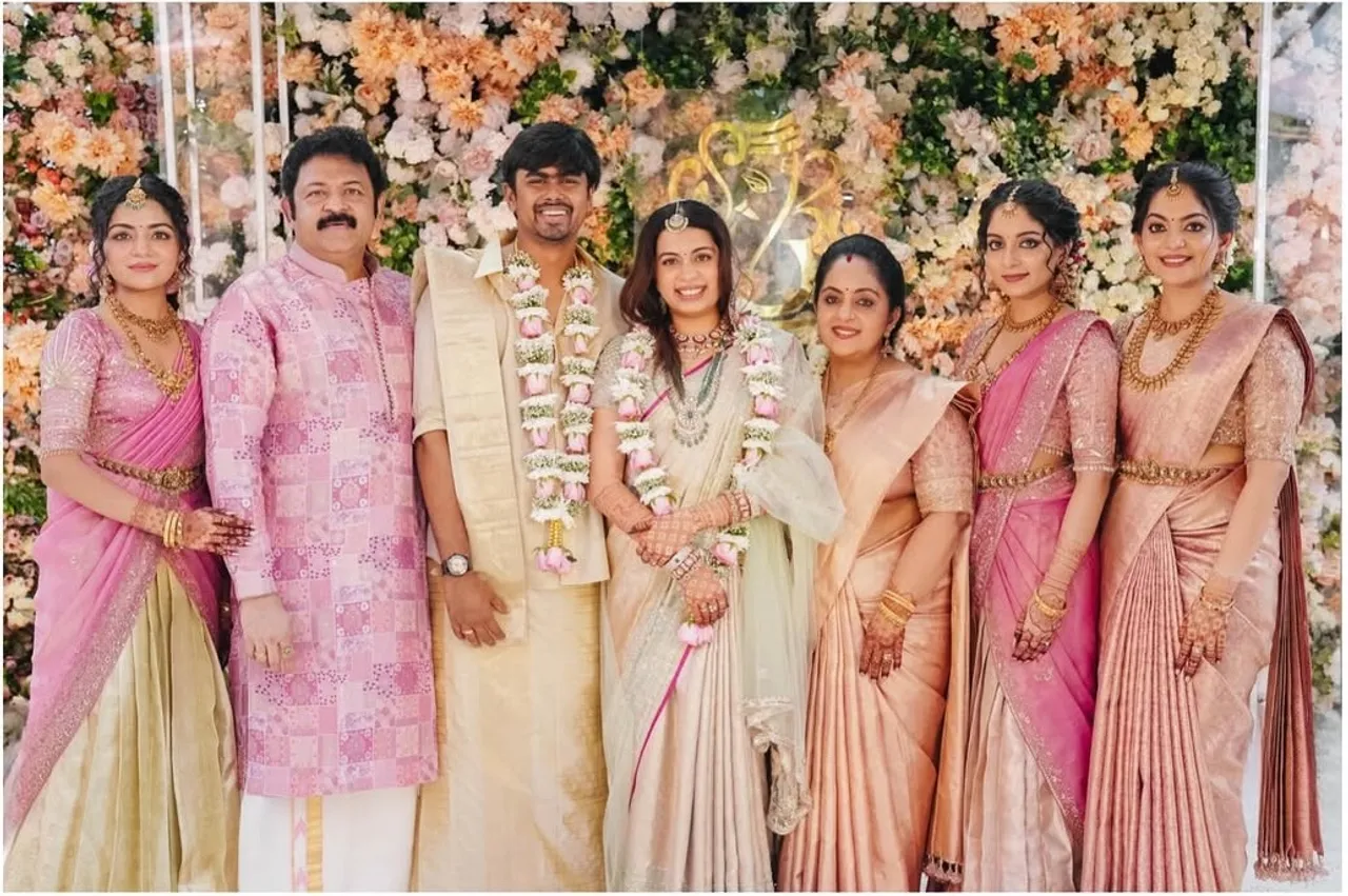 Sindhu Krishna Ahaana Krishna family pic