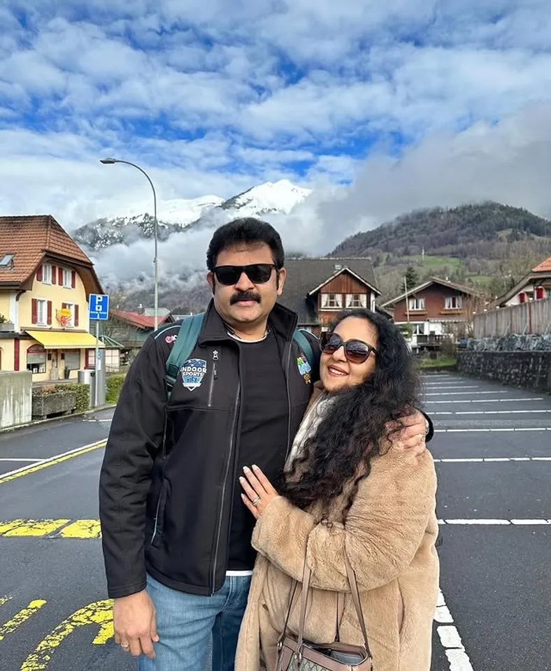 Sindhu Krishna wedding  anniversary