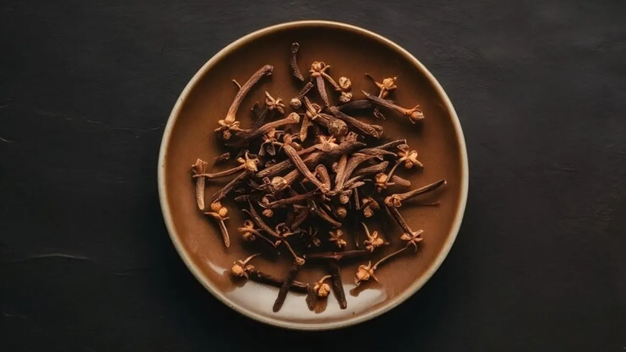 Hair Care Tips With Clove  