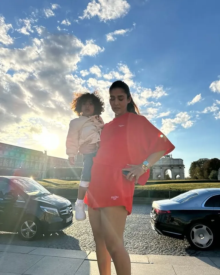 Nayanthara Paris trip photos 