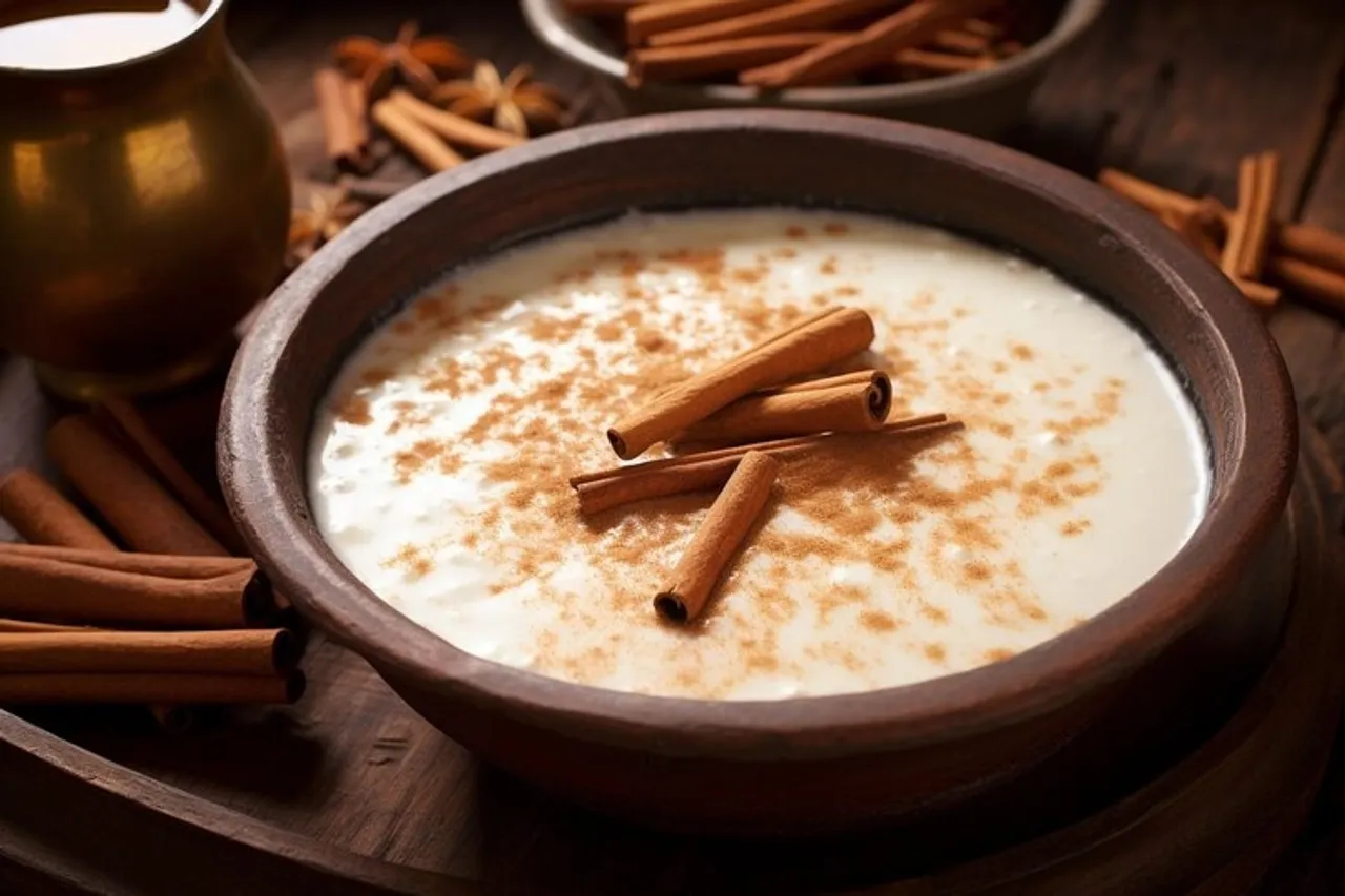 5 DIY Ways To Use Cinnamon for Skin 