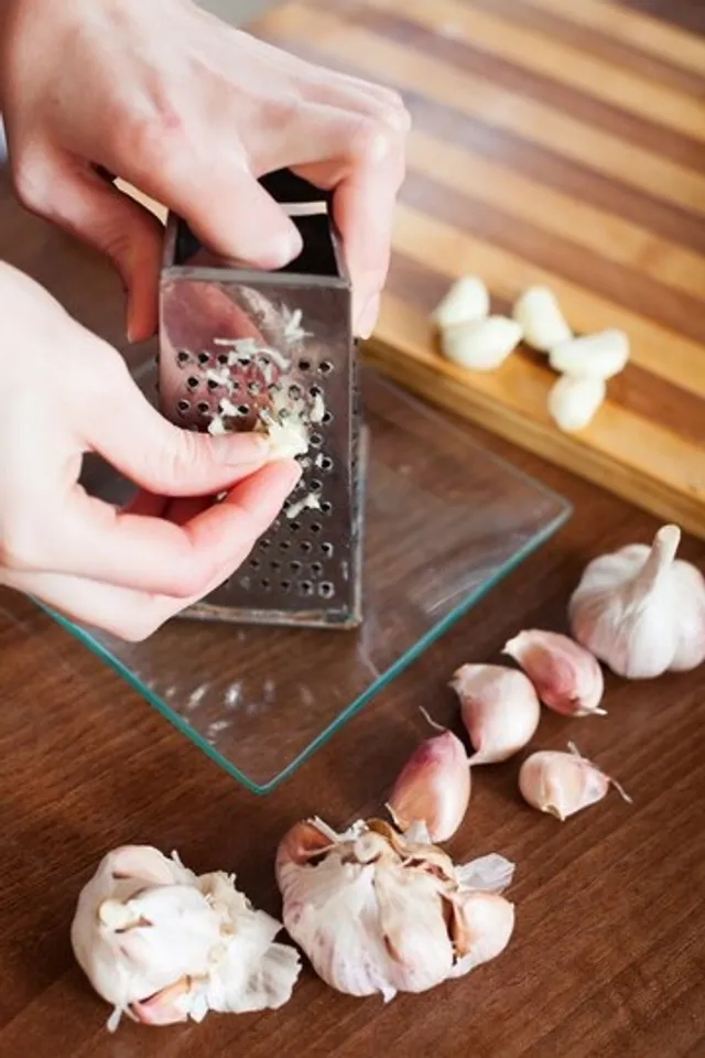How To Store Homemade Minced Garlic