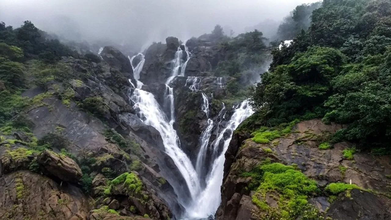 Top Hidden Tourist Spots In Kerala With Peace Atmosphere And Greenery