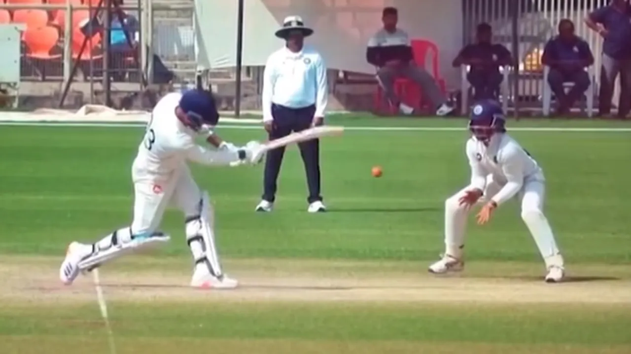 Salman Nizar helmet catch viral video 