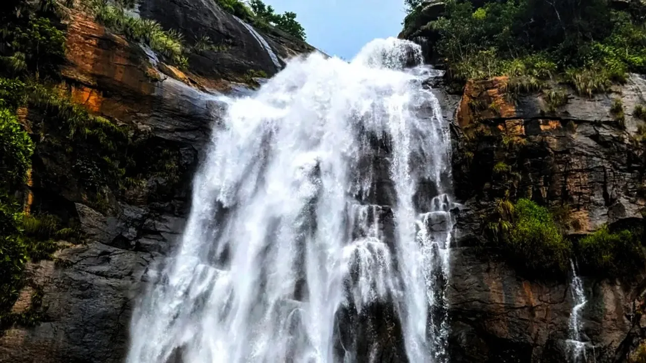 agaya gangai kolli hills