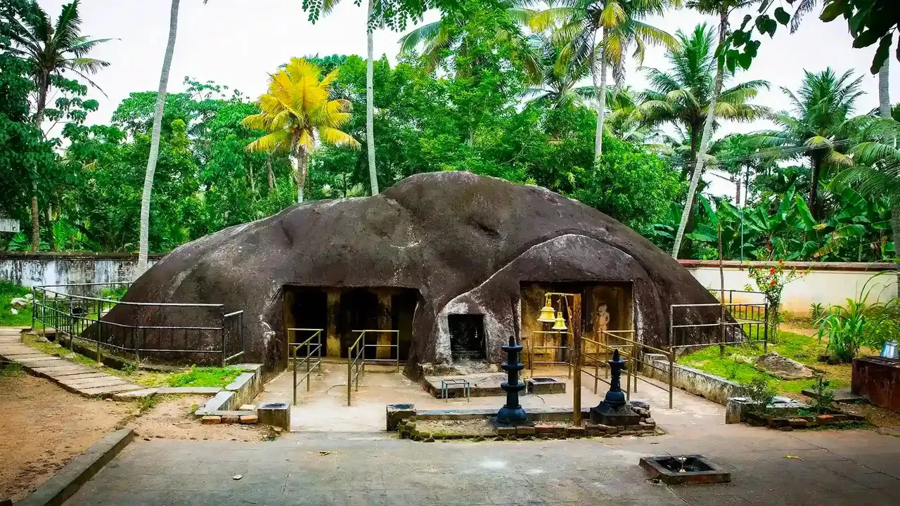 Rock-Cut Cave Shiva Temple Vizhinjam 1