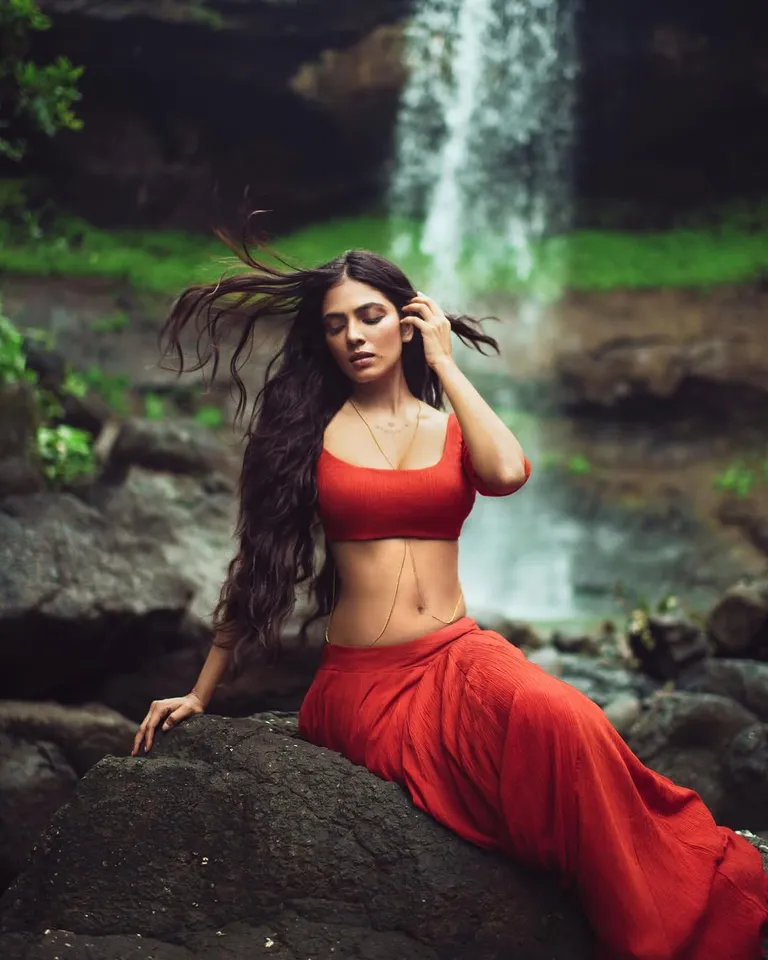 Malavika Mohanan Latest Wild Photoshoot 