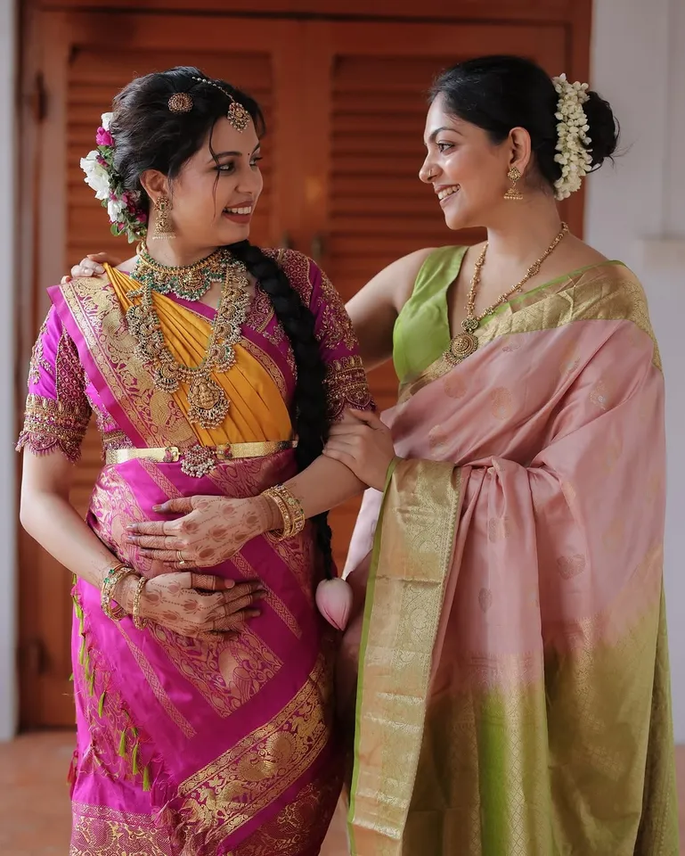 Ahaana Krishna Ozy Diya Krishna Pregnancy Pooja 