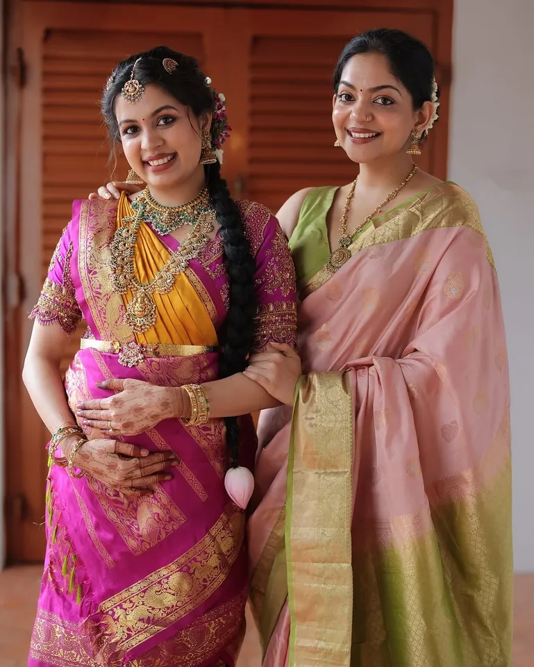 Ahaana Krishna Ozy Diya Krishna Pregnancy Pooja 