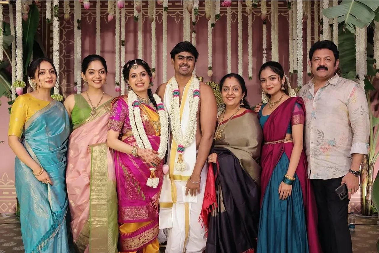 Ahaana Krishna Ozy Diya Krishna Pregnancy Pooja 