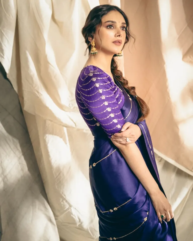 Aditi Rao Hydari Wearing Saree