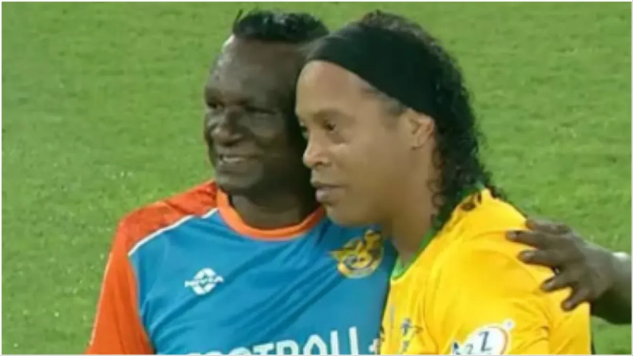 Ronaldinho, Vijayan
