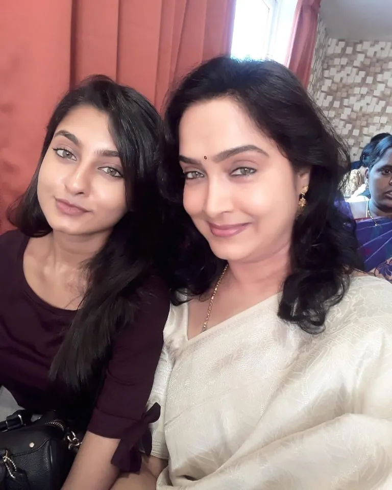 Actress Shari Sadhana 