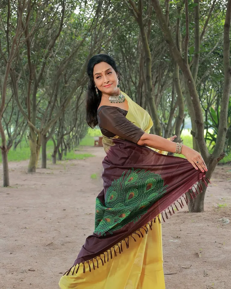 Actress Shari Sadhana 