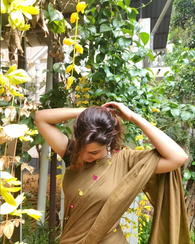 Manju warrier vishu photos 