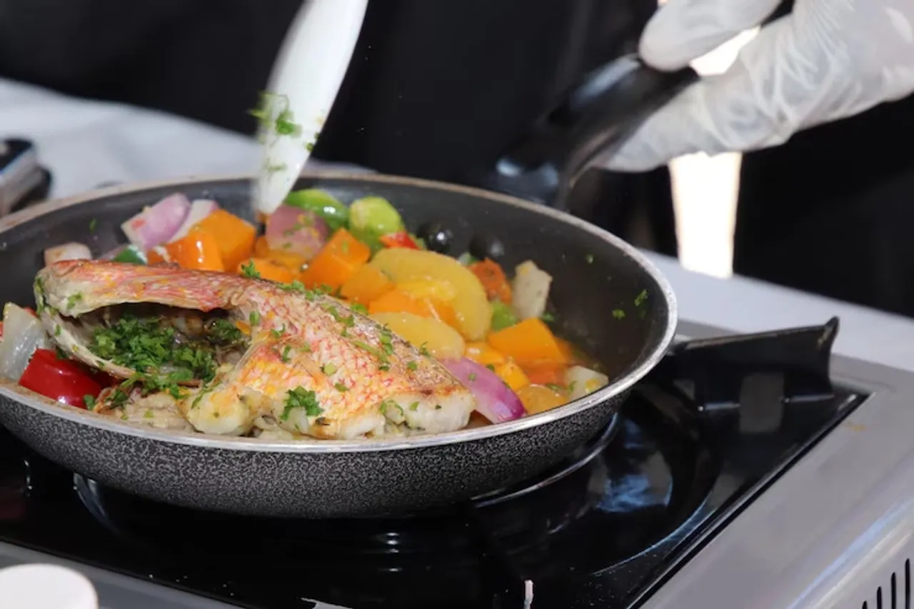 Tips For Less Oil Use While Frying In Kitchen