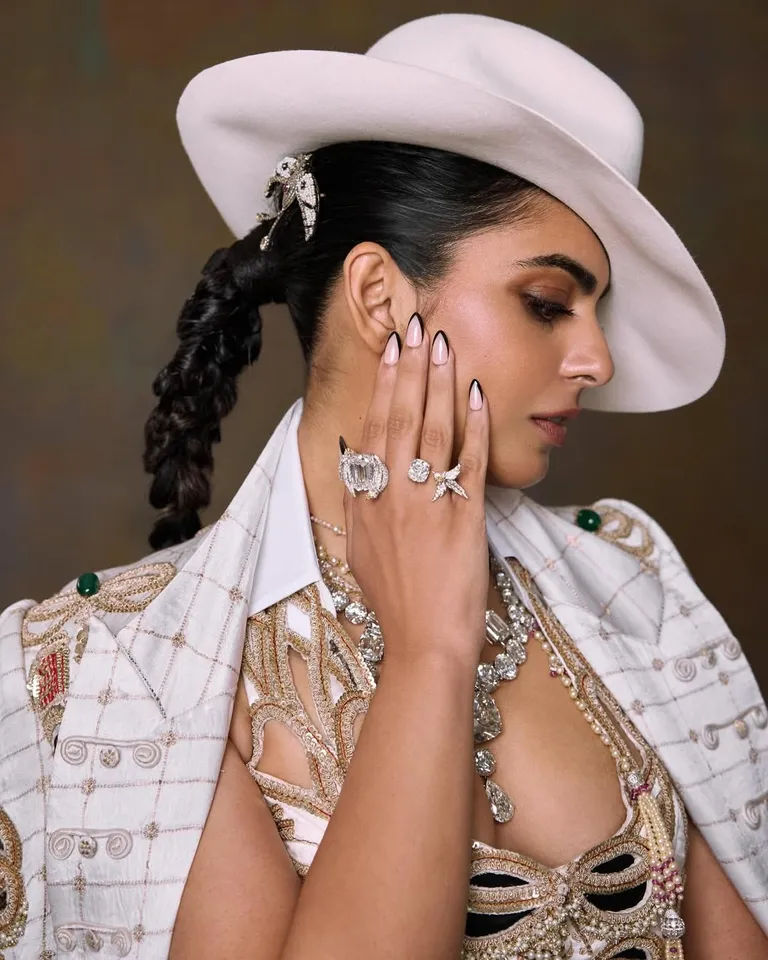 Isha Ambani Met Gala Look 