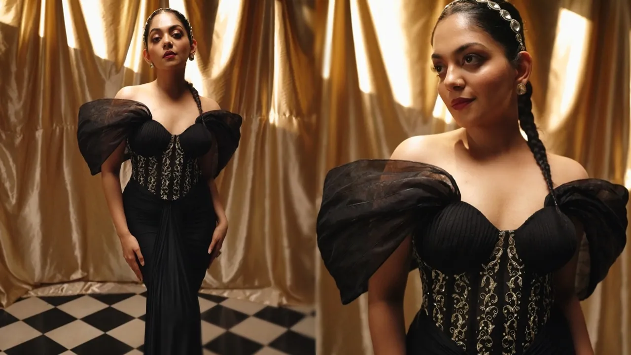 Ahaana Black Gown