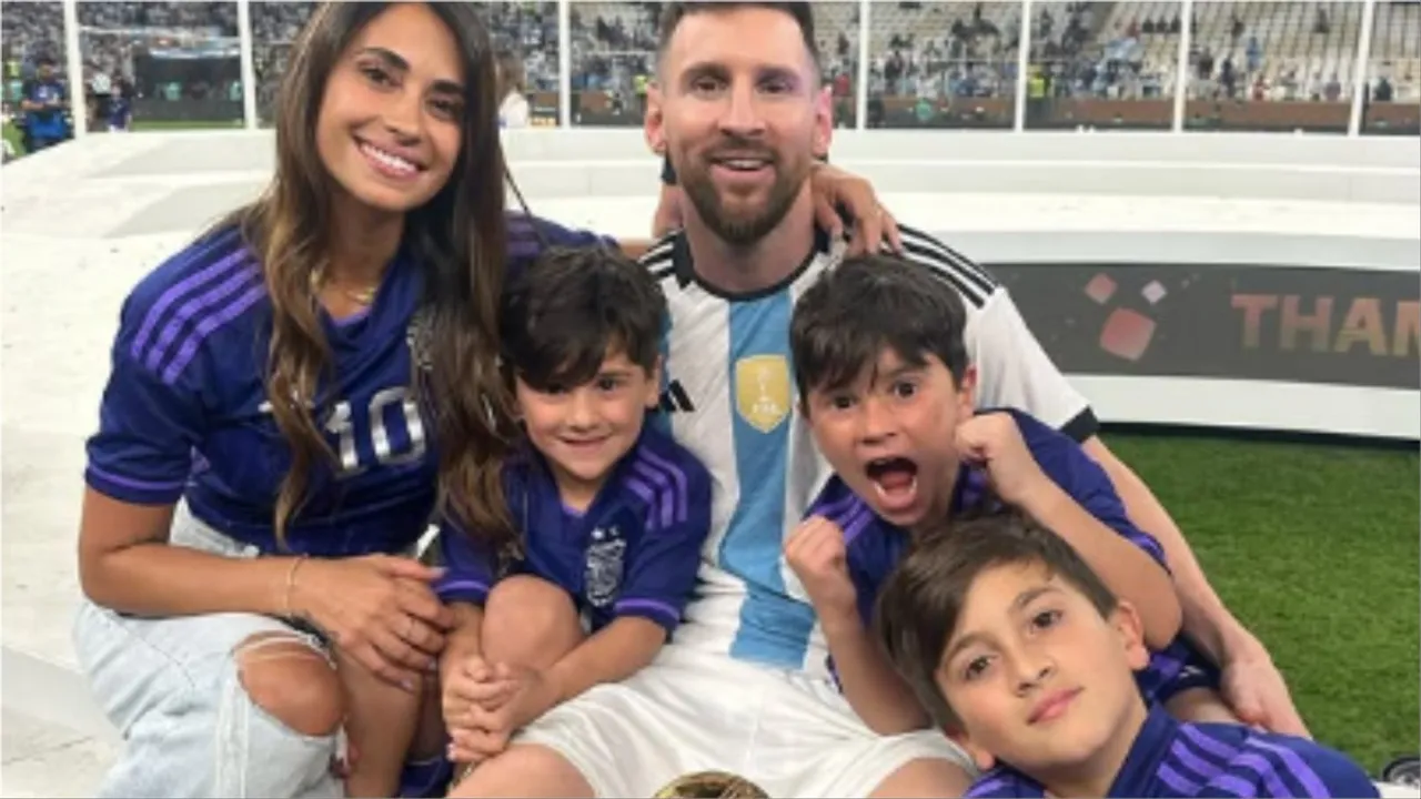 Messi With Family