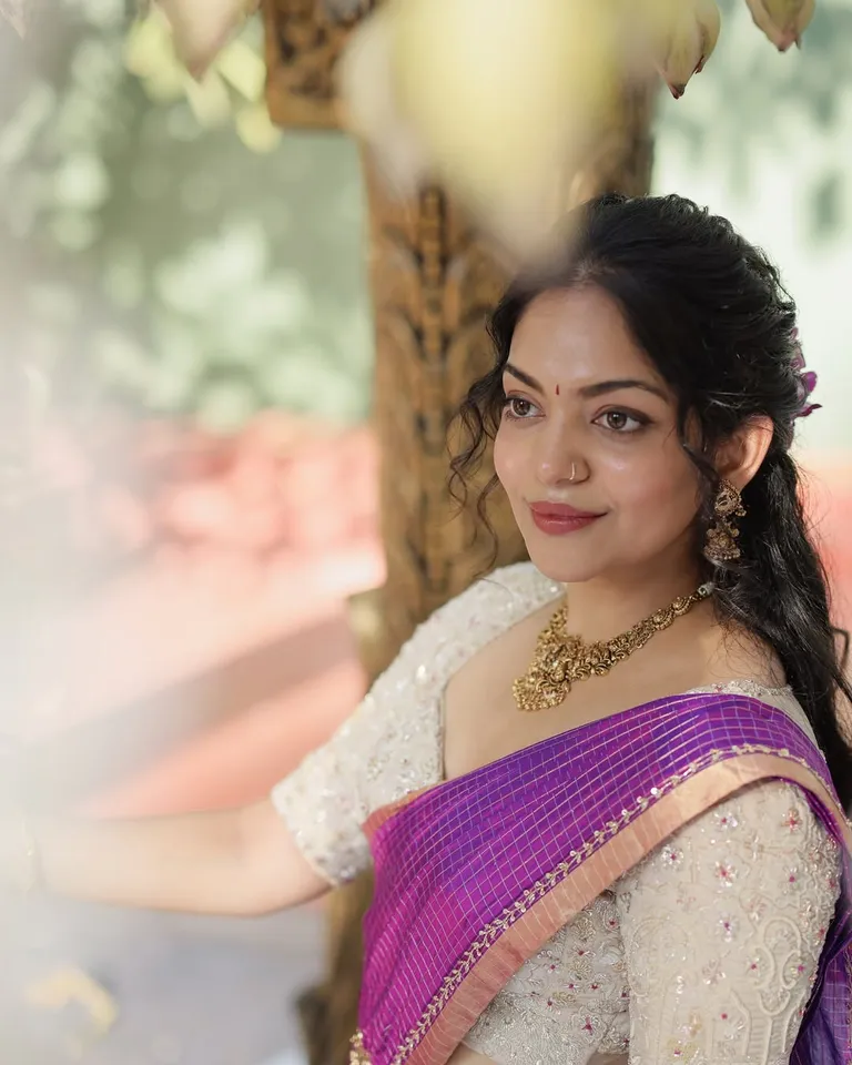 Ahaana Krishna Traditiona Look