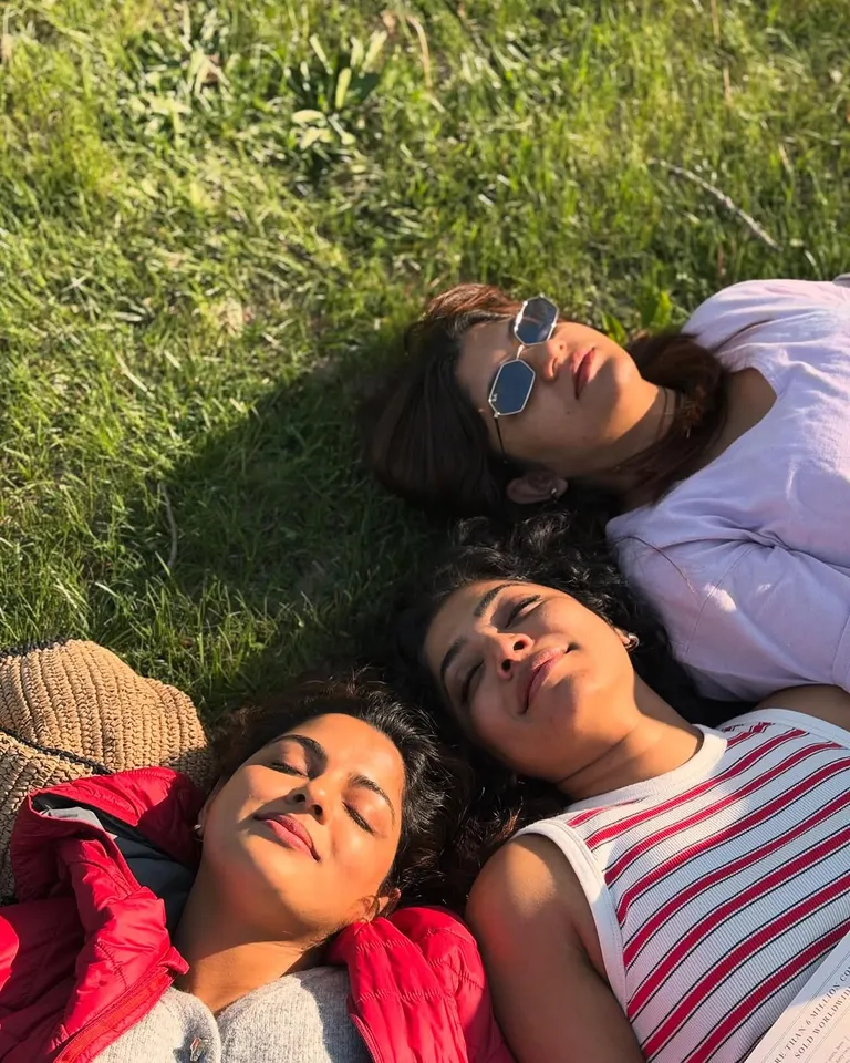 Rima Aparna Nikhila Vacation photos